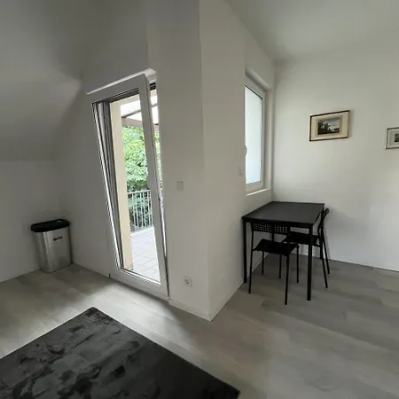 Cozy Apartment In Leverkusen Exterior foto