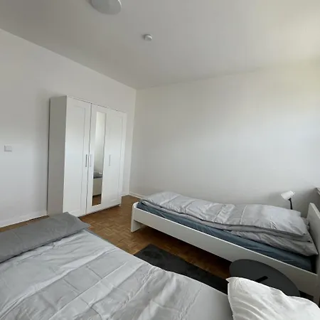 Cozy Apartment In Leverkusen Exterior foto